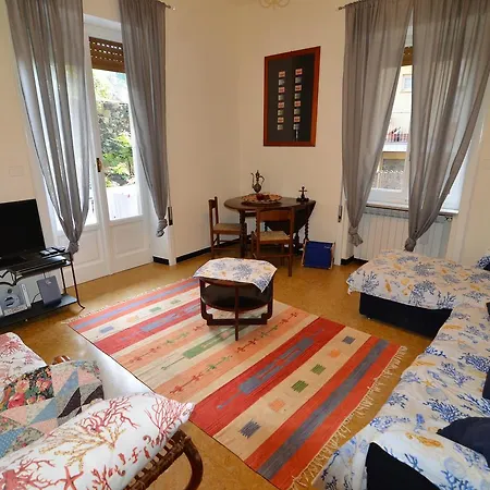 Sea In The Center Of - 5 Terre Apartment