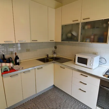 Sea In The Center Of - 5 Terre * Levanto