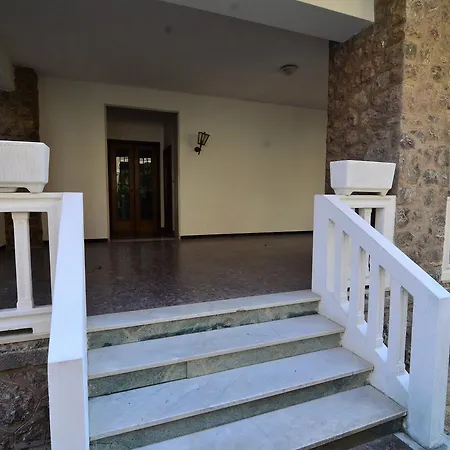 Sea In The Center Of - 5 Terre Apartment Levanto