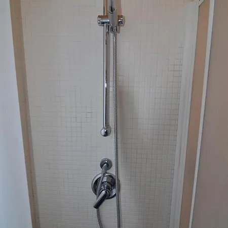 Sea In The Center Of - 5 Terre Levanto